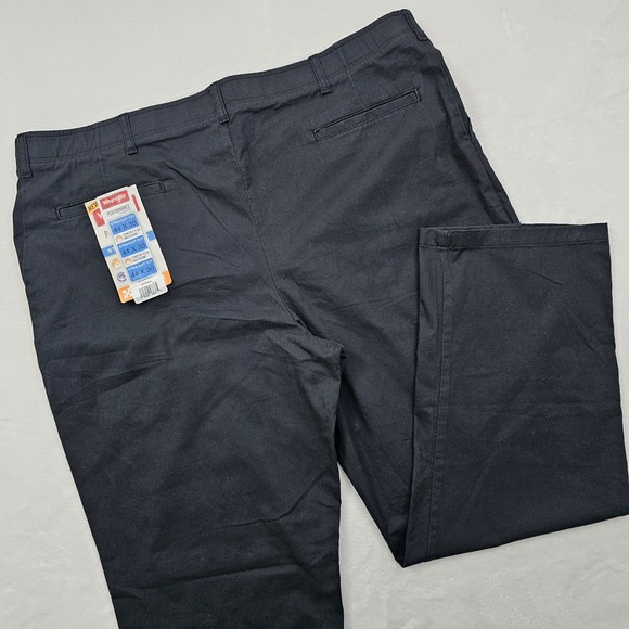 Wrangler Other - NEW Wrangler Mens 40W 30L Performance Series Black Straight Fit Pants 67PSWBL